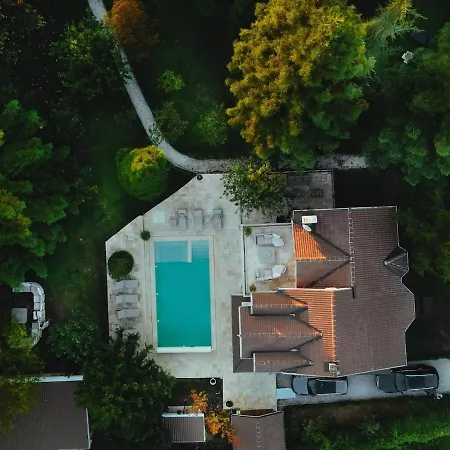 Deer Mansion Mountain Tatil Evi