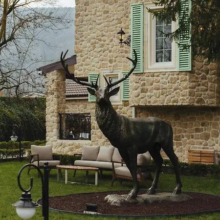 Deer Mansion Mountain