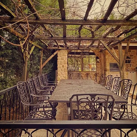 Deer Mansion Mountain *